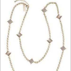 Kendra Scott gray stone necklace